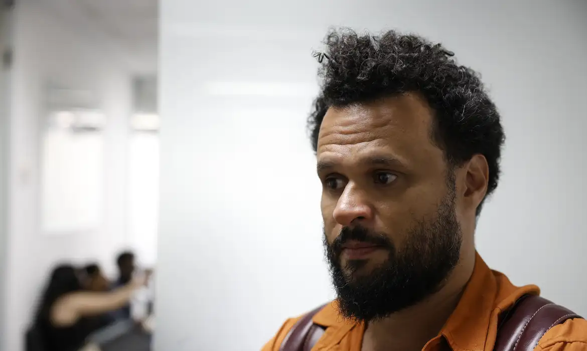 Pesquisador da Uerj defende monitoramento da trajetória de ex-cotistas